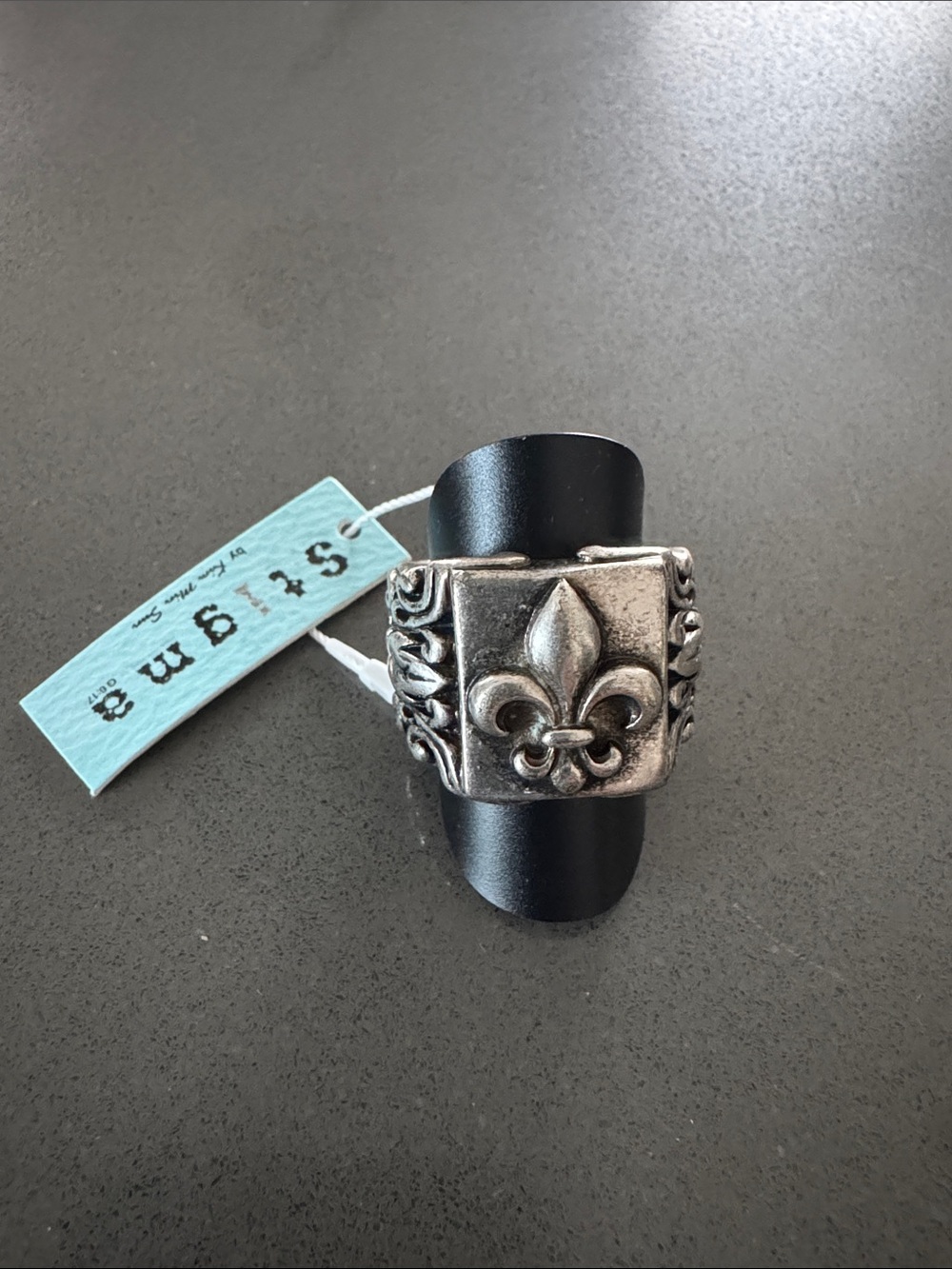 Sigma Gothic Antiqued Silver Fleur-de-Lis Men's Statement Ring size 12
